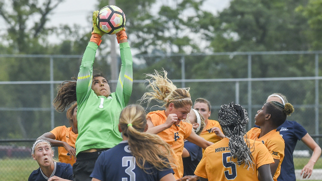 TDS WomenTDS Women?s Team of the Week: Sept. 20