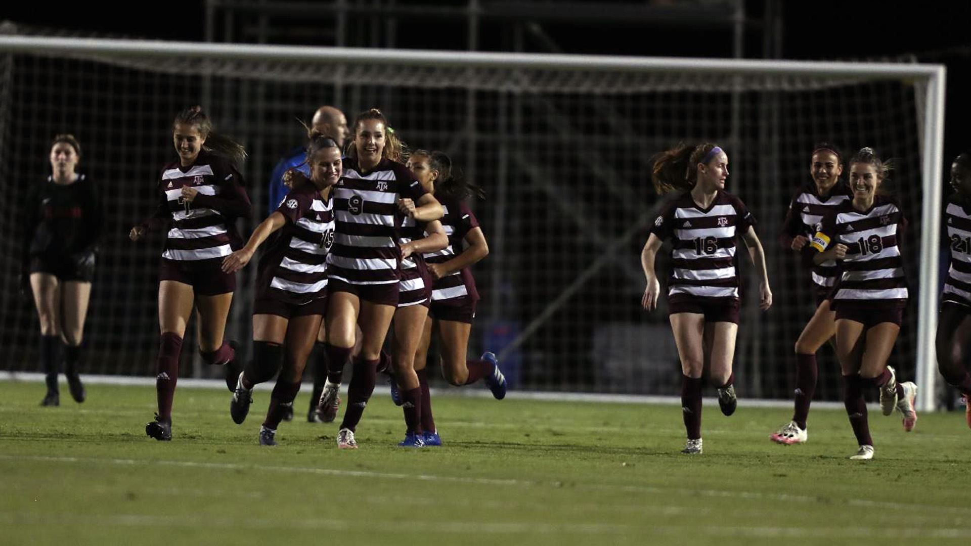 Women?s DI Power Rankings: Week 8